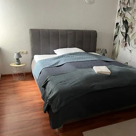 Milla Weissach im Tal